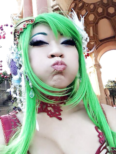 Cosplayer: Yaya Han #26627084