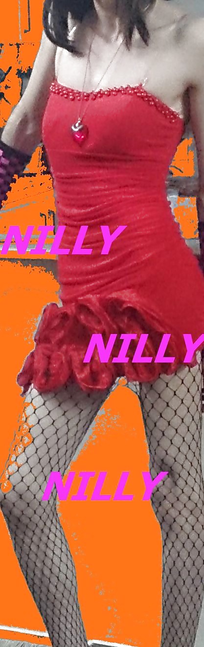 Mi vestido rojo 
 #27644017