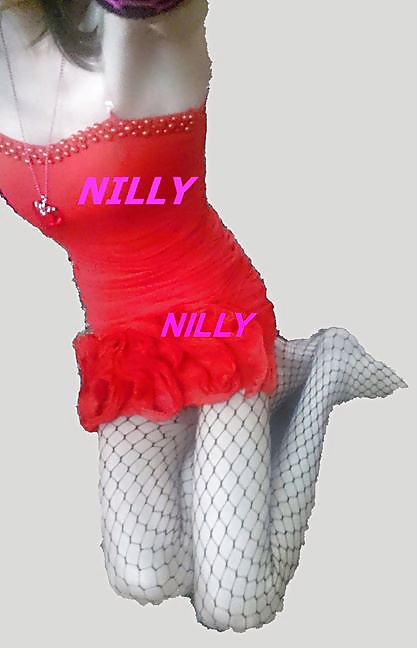 Mi vestido rojo 
 #27644026