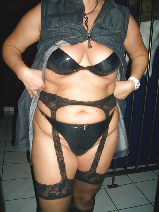 シルヴィ、44歳のドイツ人の趣味の売春婦
 #40704155