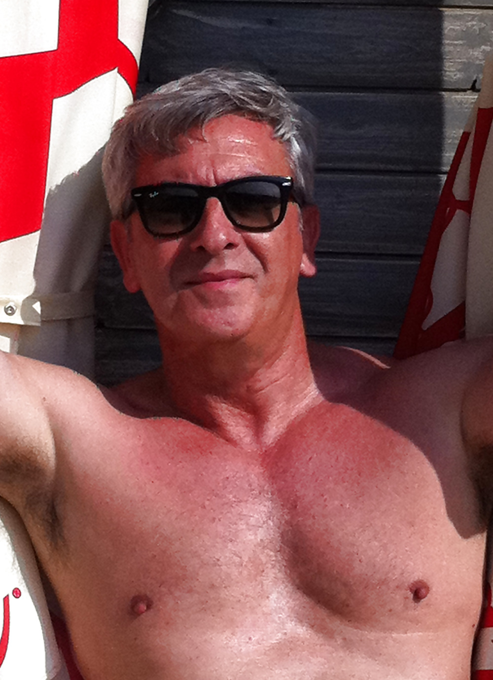 Nippledad #23147276