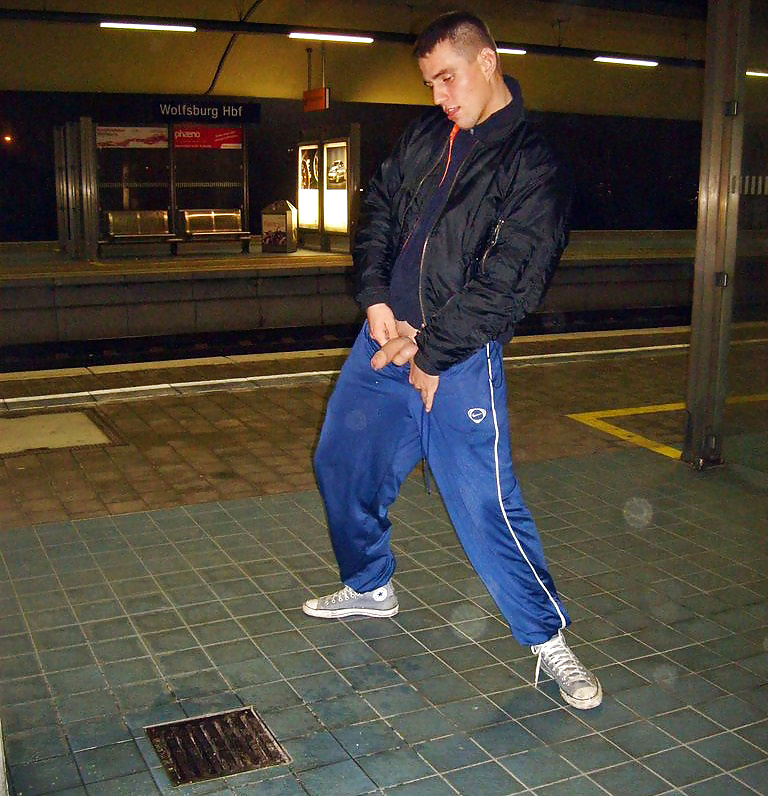 Web gallery: exhib #34381222