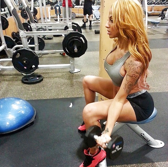 I Love Women That Go To The Gym #23275281