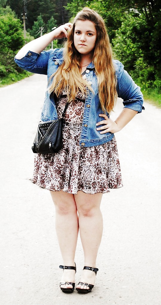 Full thighs in the mini 47 #28218538