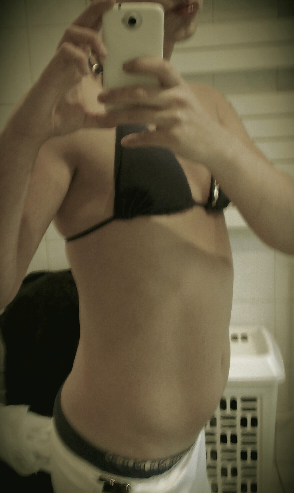 Kjshemale 2013
 #36085131