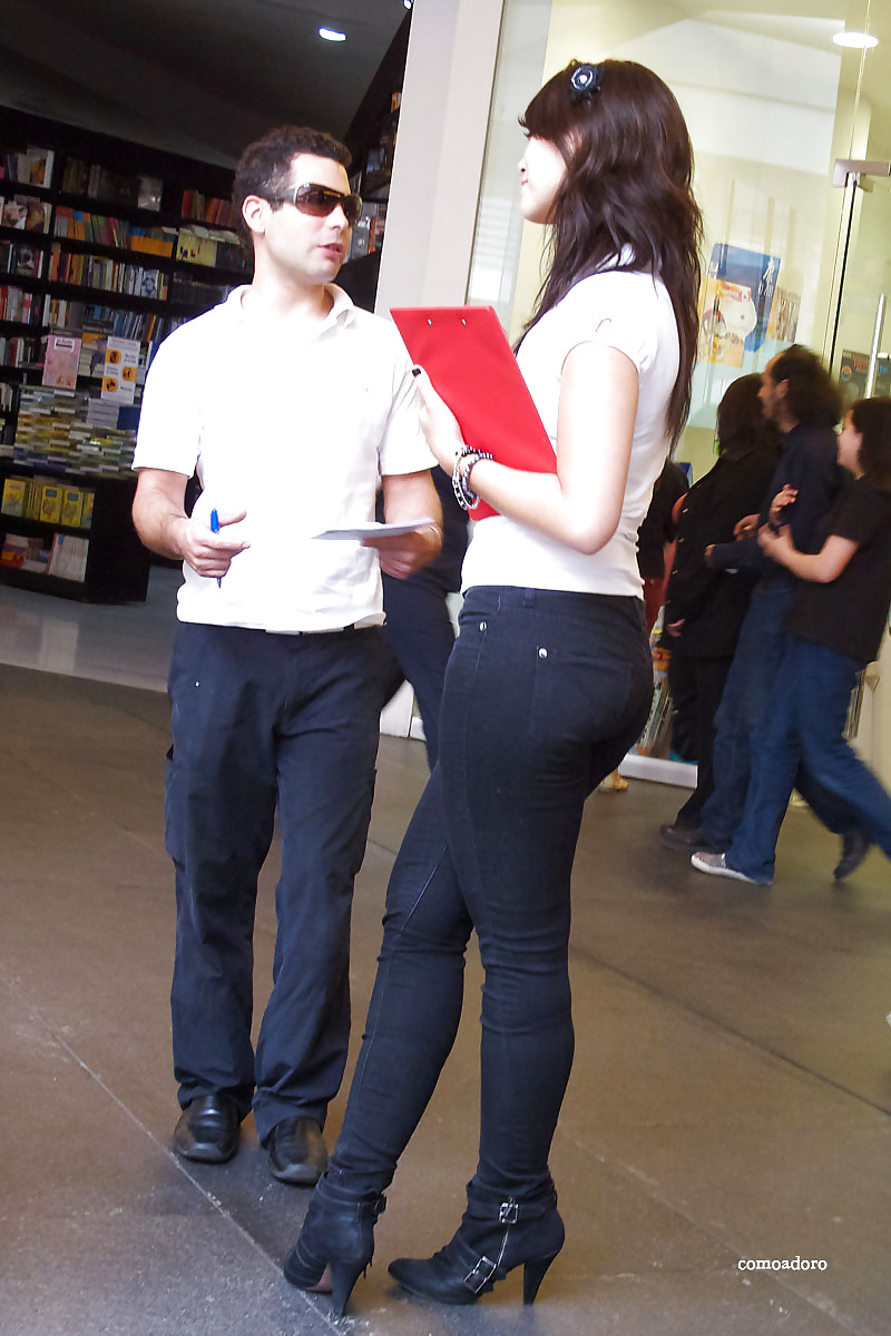 Chica como marzo
 #37131377