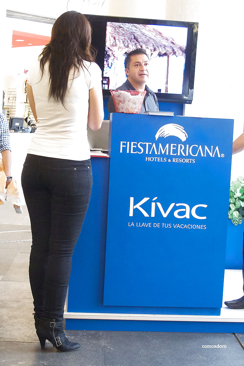 Chica como marzo
 #37131418