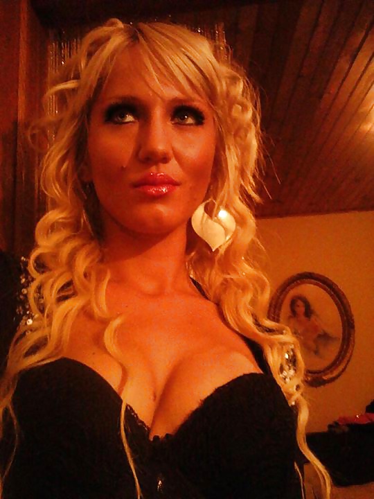 Snezana sremska mitrovica
 #40899760