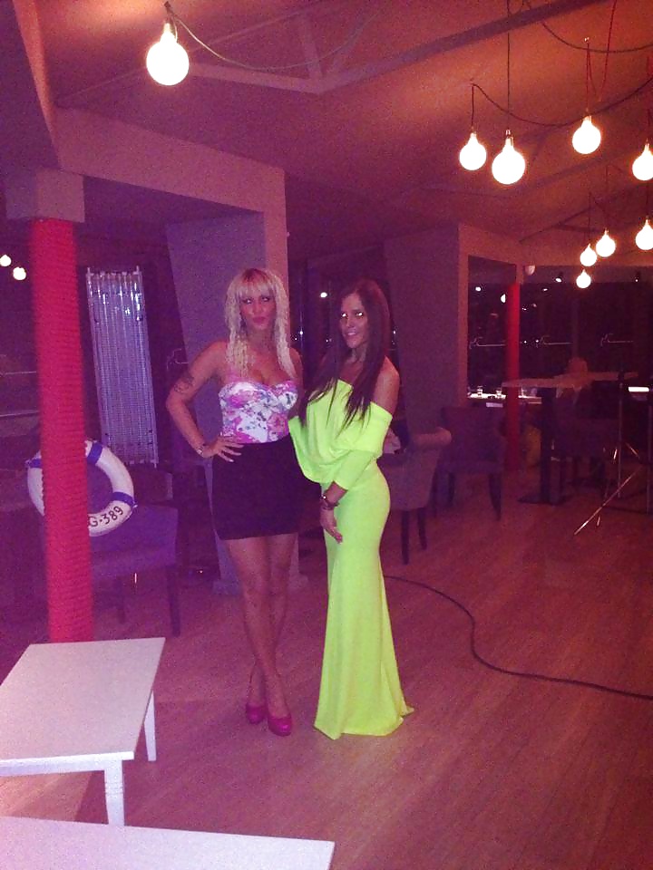 Snezana sremska mitrovica
 #40899770