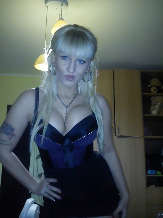 Snezana sremska mitrovica
 #40899936