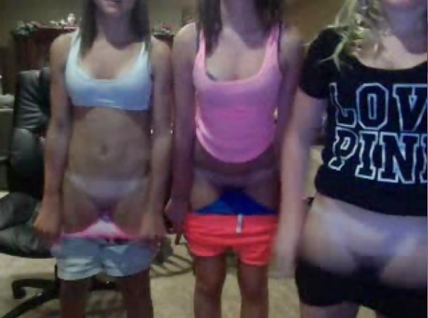 3 Webcam Teens Flashing Pussy #31543103