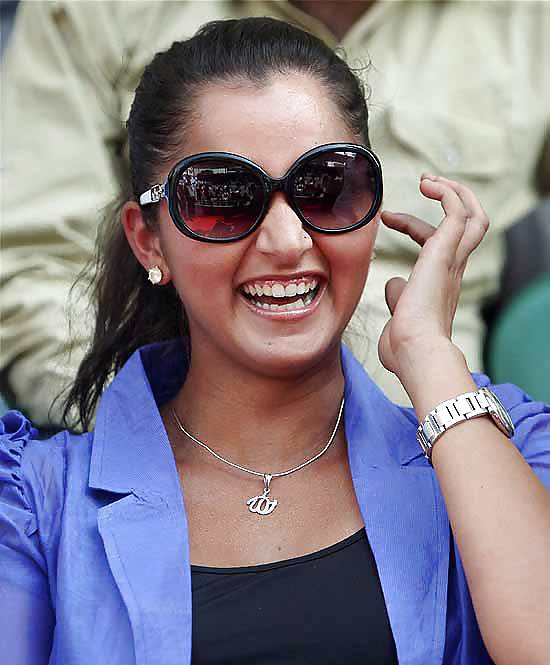 Joueur De Tennis Indien Chaud - Sania Mirza #37843459