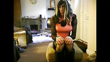 Crossdresser in sexy minidress rosa
 #24340556