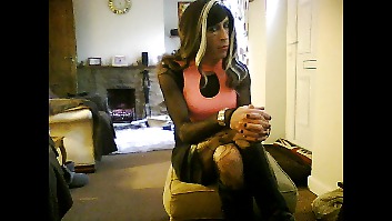 Crossdresser in sexy minidress rosa
 #24340565