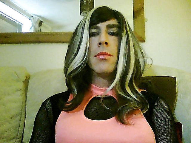 Crossdresser in sexy minidress rosa
 #24340582