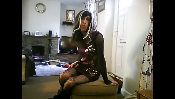 Crossdresser in sexy minidress rosa
 #24340589