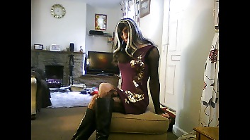 Crossdresser in sexy minidress rosa
 #24340613