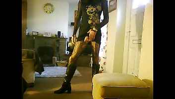 Crossdresser in sexy minidress rosa
 #24340641