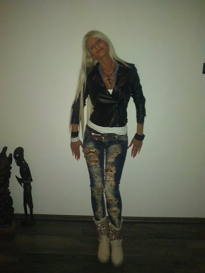 HUN 40+ #2
 #36037082