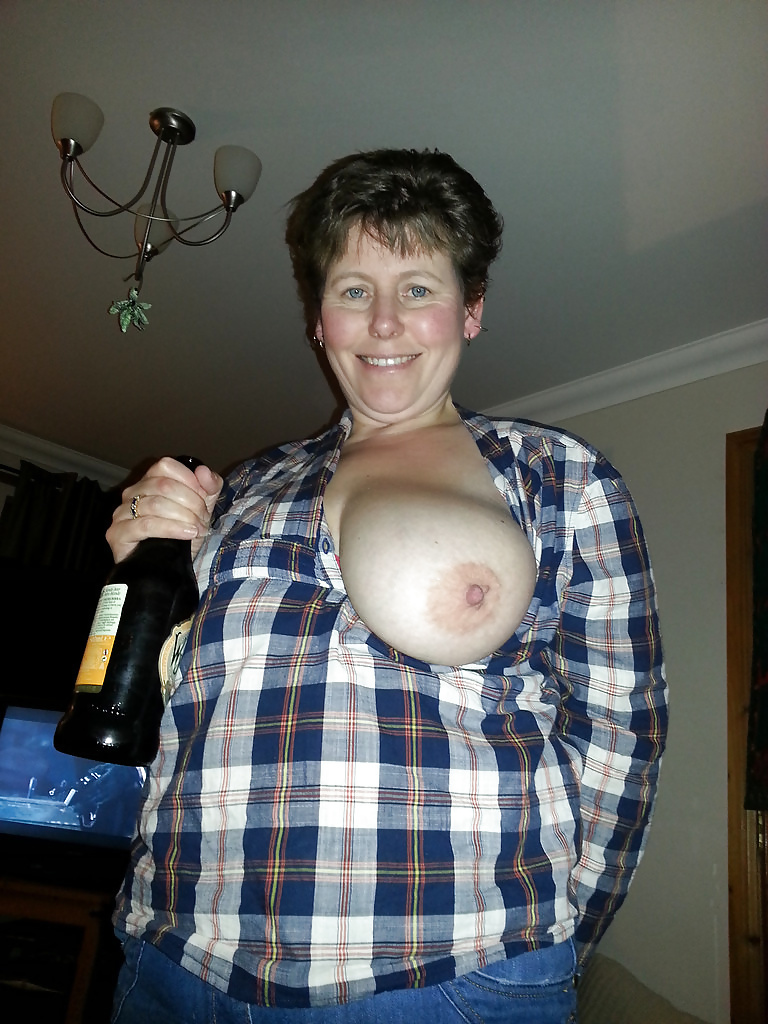 Big Titted Scottish  Wife  Barbara Campbell Exposed #26576395