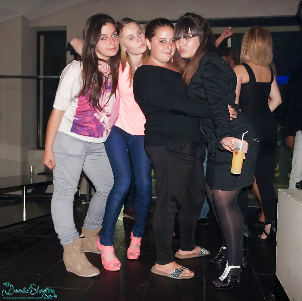 Troupeau de salopes en high heels #30185743
