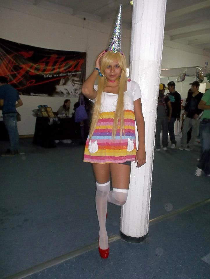 Cosplay in collant e mutandine
 #24227407