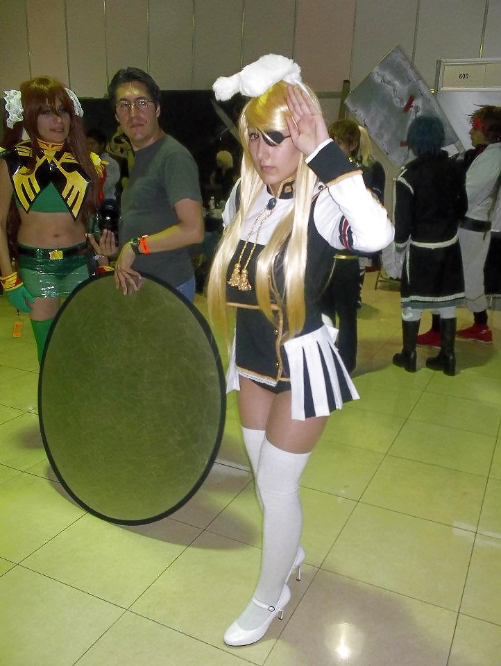 Cosplay in collant e mutandine
 #24227691