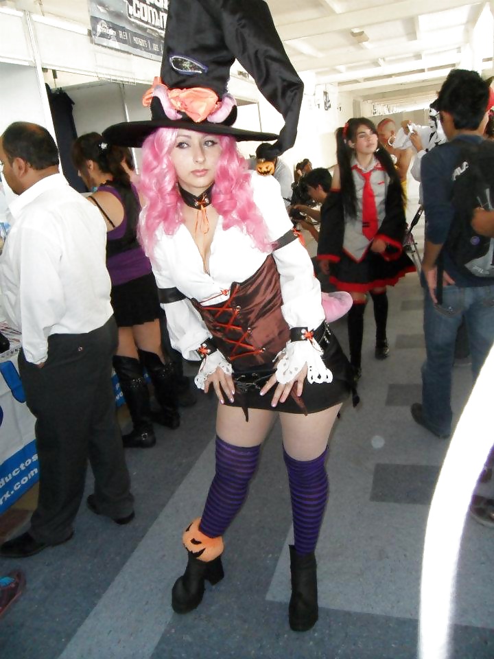 Cosplay in collant e mutandine
 #24227801