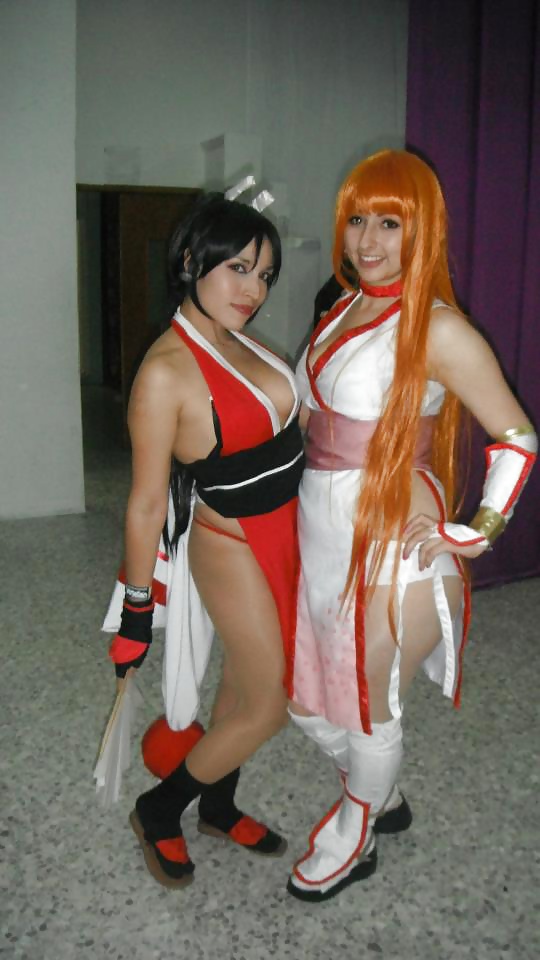 Cosplays in pantyhose and pantimedias #24228142