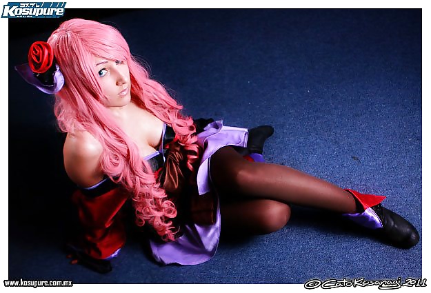 Cosplays in pantyhose and pantimedias #24228538