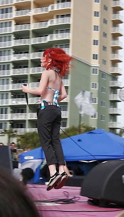 Hayley Williams sexy
 #25854273