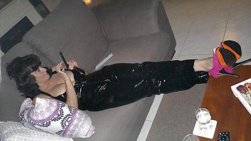 She like to entertain all of you friends... #28781713