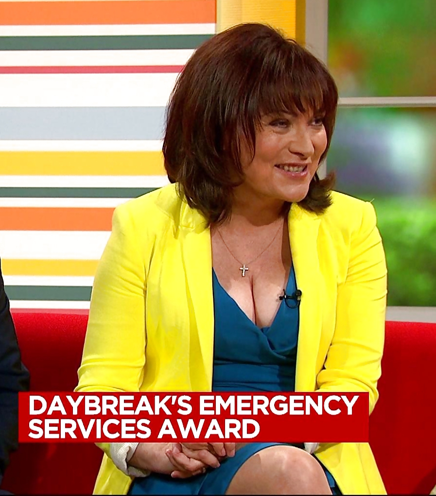 Lorraine Kelly's Magnificent Cleavage #23722621