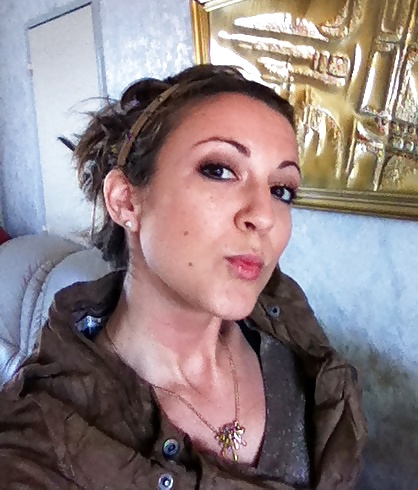 Aurelie albert, puta de mierda
 #28616009