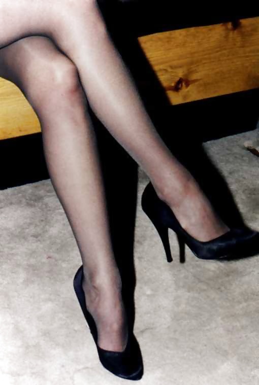 Sexy Nylons Und High Heels #25010732