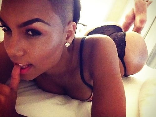 エボニーのファックホット
 #35095427