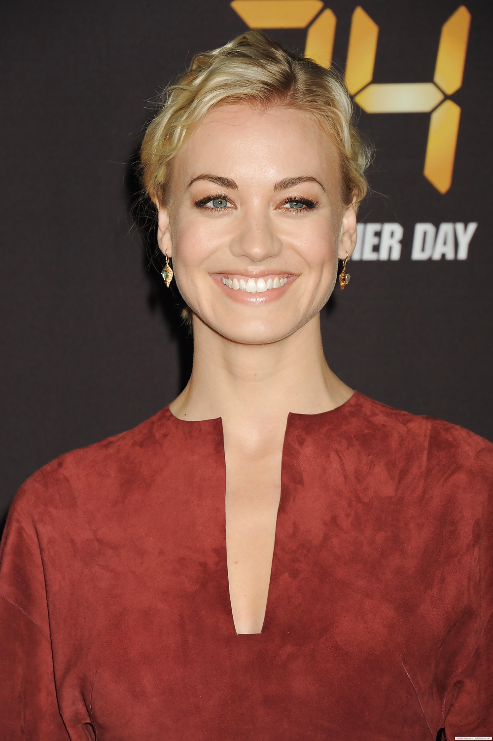 Yvonne strahovski - 24 live another day premiere
 #28566829