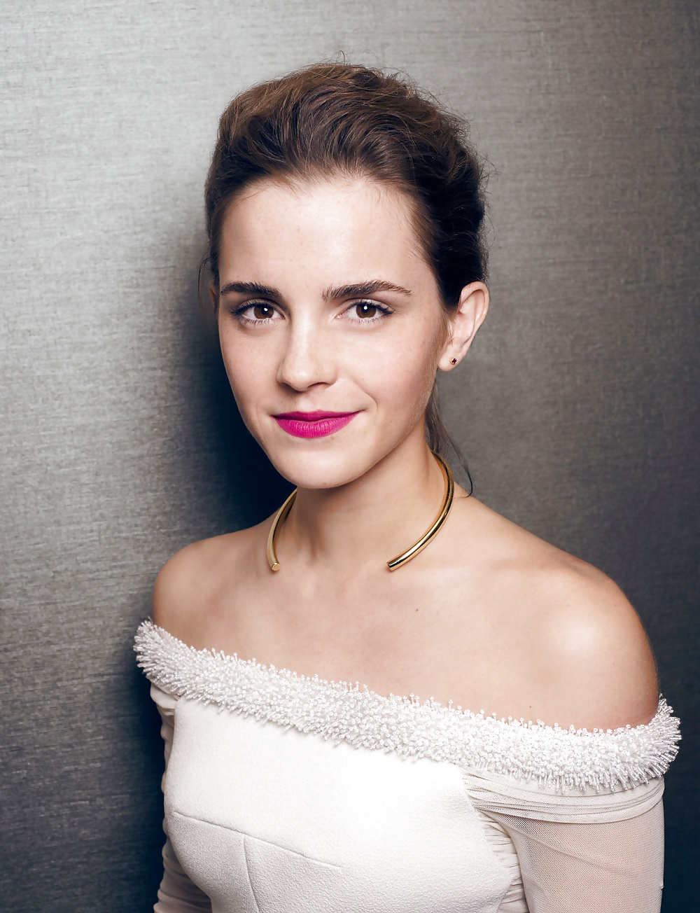 Emma watson
 #39575788