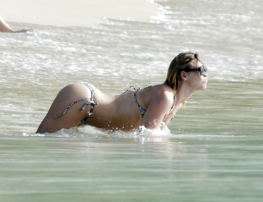 Kimberley Walsh #32937221