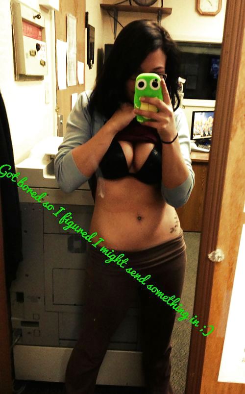 Babes aburrido
 #36938538