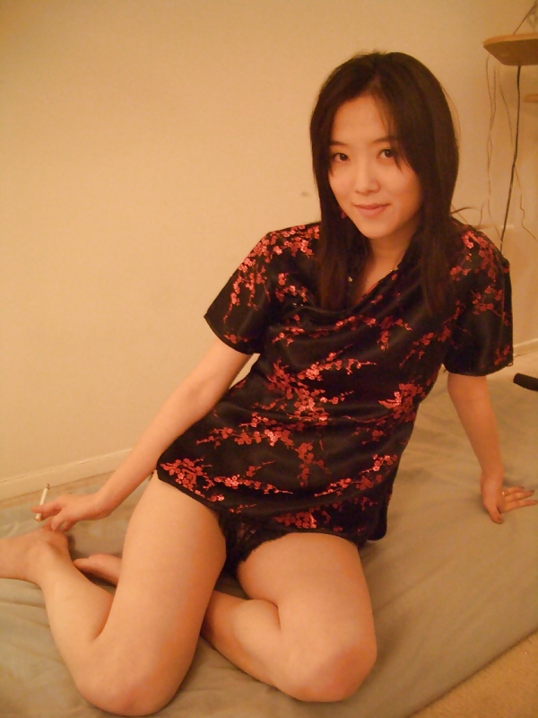 Pretty asian girl flashing her tits (II) ... and the rest #24950520