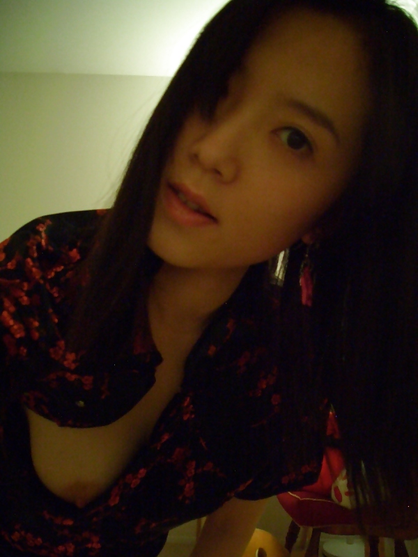 Pretty asian girl flashing her tits (II) ... and the rest #24950563