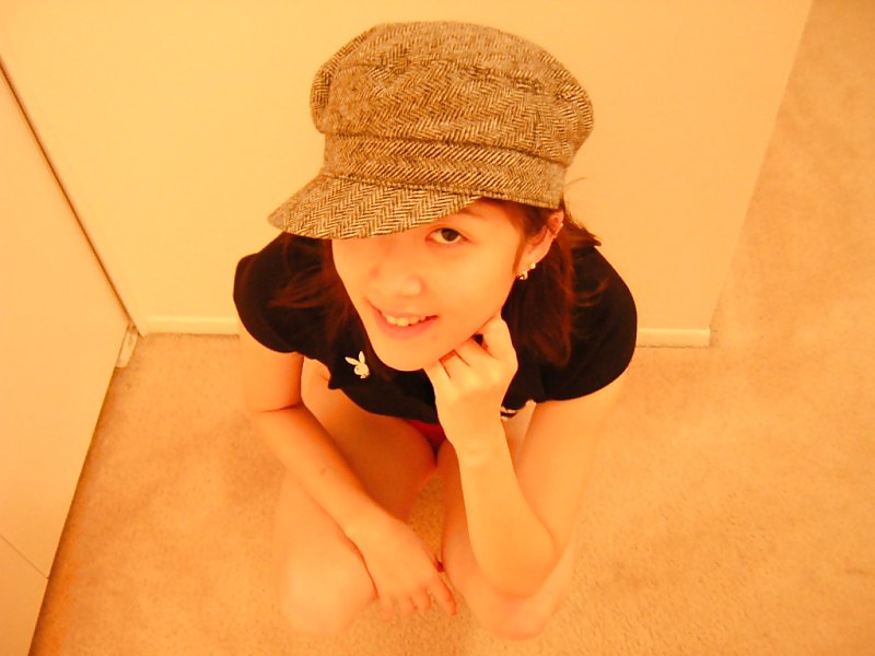 アジアの可愛い女の子がおっぱいを見せてくれる(2) ...and the rest
 #24950862