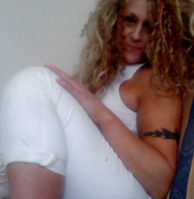 Angel....has cuernos
 #29490869