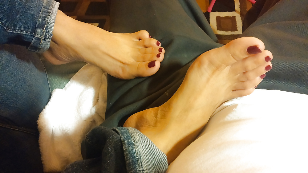 Asian legs and feet #38531947