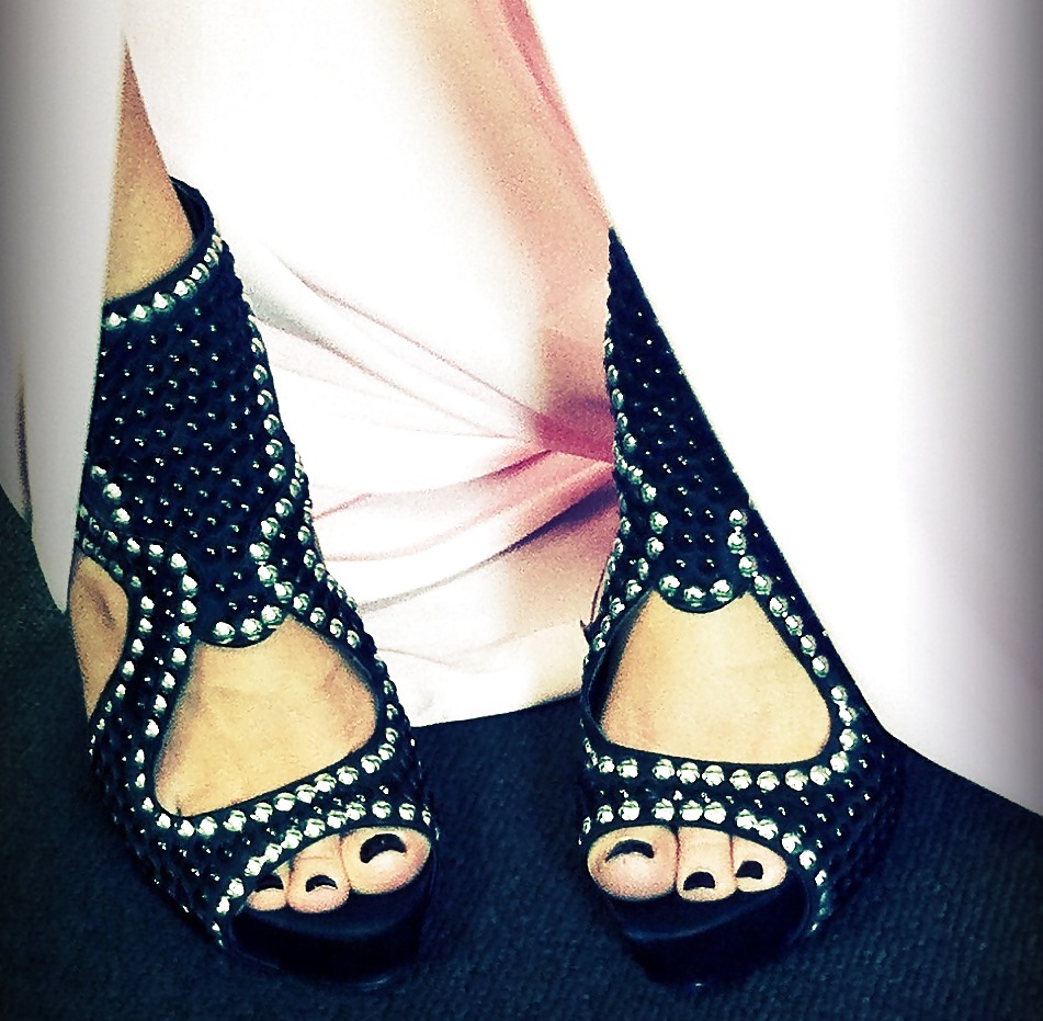 Sexy feet. Danni Minogue #26364879
