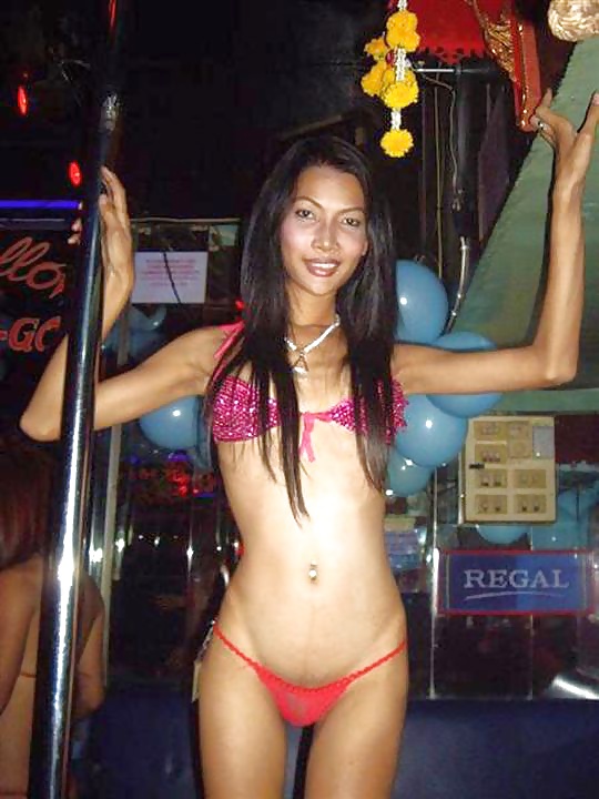 Post-op ladyboy kang da pattaya prima e dopo
 #41079674