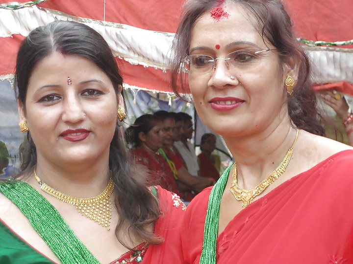 セクシーな成熟したbbwネパールのおばちゃんsarala pandey
 #40015276