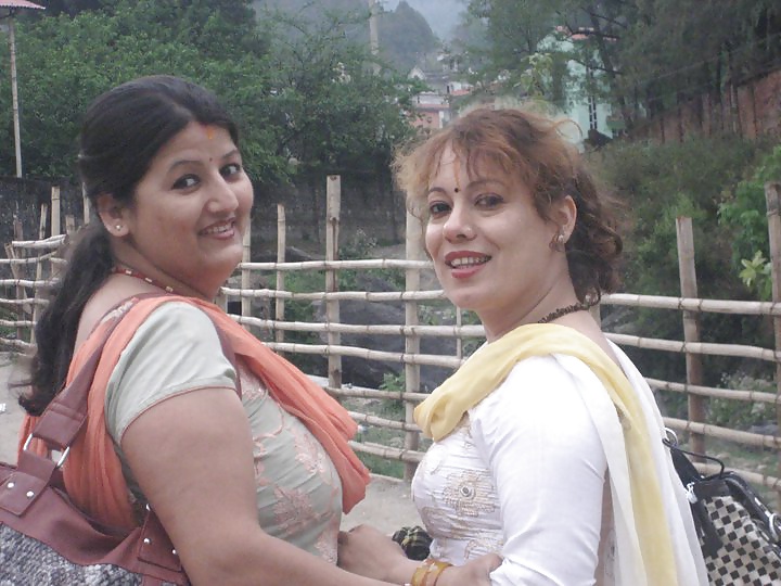 セクシーな成熟したbbwネパールのおばちゃんsarala pandey
 #40015375