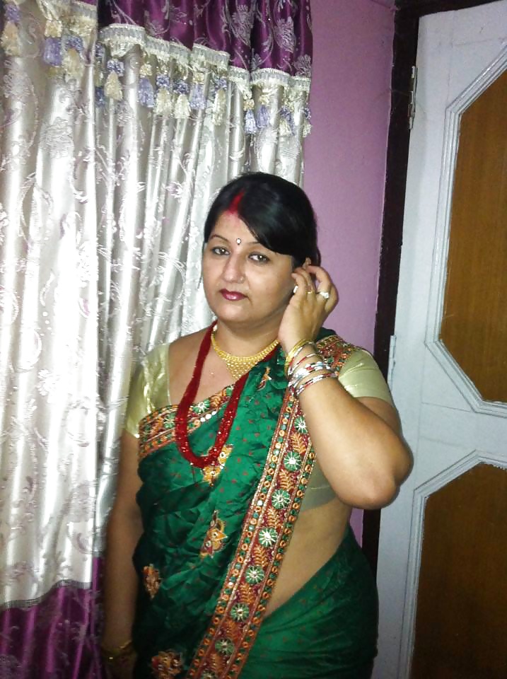 セクシーな成熟したbbwネパールのおばちゃんsarala pandey
 #40015688